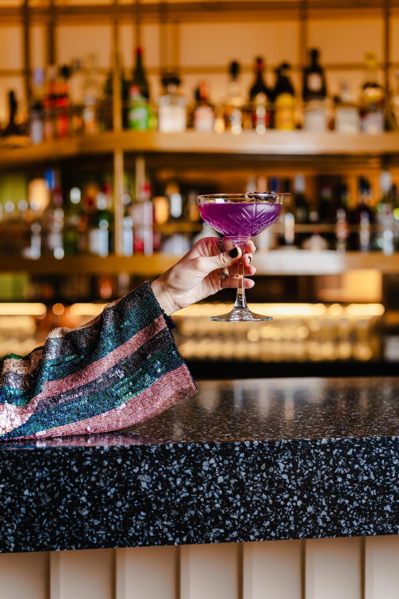 Готель Pullman Santiago El Bosque Екстер'єр фото A purple cocktail